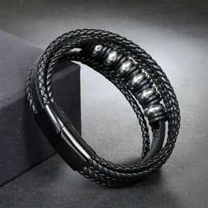 Bracelet multicouche en cuir tressé pour homme avec perles argentées et fermoir aimanté