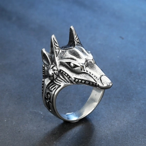 Vintage punk Anubis wolf head ring in antique silver finish made of stainless steel