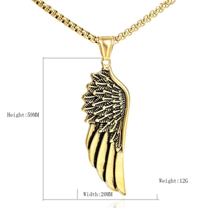Collier pendentif aile dorée vintage avec texture de plumes et dimensions de chaîne