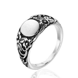 Vintage Stainless Steel Signet Ring For Men Women Floral Embossed Flower Leaf Pattern Oxidized Punk Gothic Finger Ring Jewelry