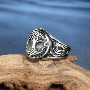 Bague Arbre de Vie rétro en acier inoxydable avec motifs celtiques sur bois