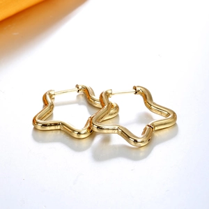Boucles d'oreilles créoles étoiles en acier inoxydable doré poli pour femmes