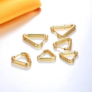 Boucles d'oreilles créoles triangulaires minimalistes en acier inoxydable doré pour tous