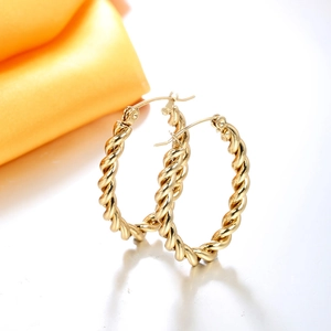 Boucles d'oreilles créoles torsadées en forme de U en acier inoxydable plaqué or 18k