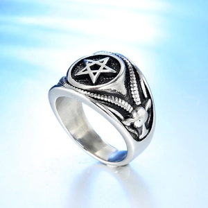 Gothic punk hexagram ring in vintage stainless steel with embossed star and skull details