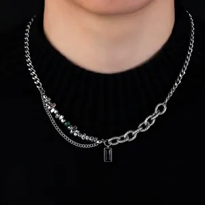 Collier Pendentif Zirconia Noir en Acier Titane pour Homme Style Hip Hop Tendance Design de Niche Bijoux de Mode
