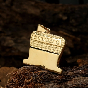 Pendentif tondeuse de barbier en acier inoxydable doré avec gravure texte Barber