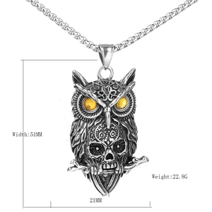Pendentif hibou crâne gothique en acier titane avec dimensions de 51mm sur 21mm
