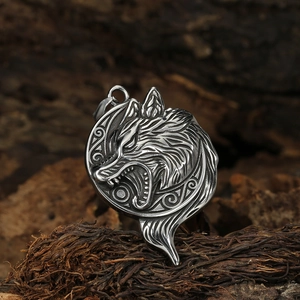 Collier avec pendentif loup viking en acier inoxydable et gravure de lune rétro