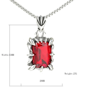 Collier vintage en acier inoxydable avec grand pendentif gemme rouge et griffes