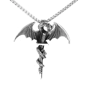 Collier Pendentif Dragon Enroulant une Épée Gothique Rétro pour Homme Femme en Acier Inoxydable Style Punk Bijoux Cadeau