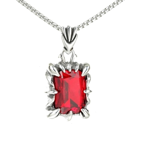 Collier gothique avec pendentif griffe de dragon et grande pierre rouge sur chaîne argent