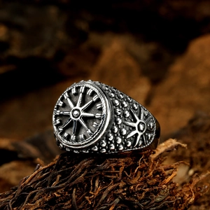 Vintage Viking compass steel ring with nautical star and rustic hammered texture