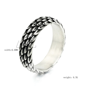 Vintage silver stainless steel ring featuring 6.6mm dragon scale texture design