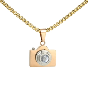 Collier Pendentif Appareil Photo en Acier Inoxydable pour Hommes Femmes Bijoux Créatifs de Forme Rétro avec Strass