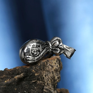 Pendentif sac d'argent en acier inoxydable argenté avec motifs en relief sur écorce
