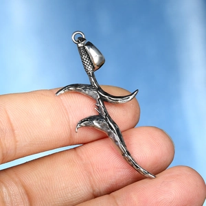 316 Stainless Steel Dagger Pendant Necklace Vintage Punk Hip Hop Distressed Irregular Blade Sword Charm Jewelry For Men Women