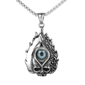 Pendentif Crâne Gothique en Acier Inoxydable Mauvais Œil Flamme Collier Rétro Punk Rock Bijoux pour Hommes et Femmes