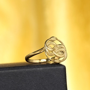Bague vintage double serpent en acier inoxydable doré avec texture d'écailles détaillée
