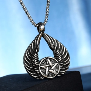 Vintage Teufel Engelsflügel Anhänger Kette mit Pentagramm Stern aus oxidiertem Stahl