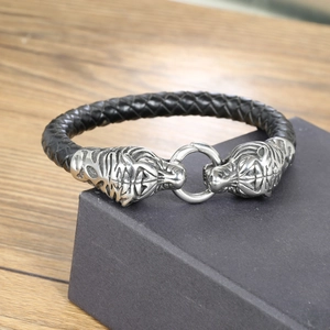 Men's braided black leather bracelet with double tiger heads and magnetic clasp