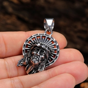 Collier avec pendentif Jésus en acier inoxydable style hip-hop avec couronne d'épines