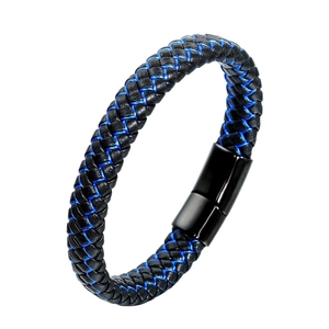 Bracelet pour homme en cuir tressé avec détails bleus et fermoir magnétique noir