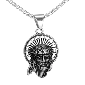 Collier Pendentif Portrait de Jésus en Acier Inoxydable Tête de Christ Religieux Médaillon Lumière Rayonnante Rétro Hip Hop