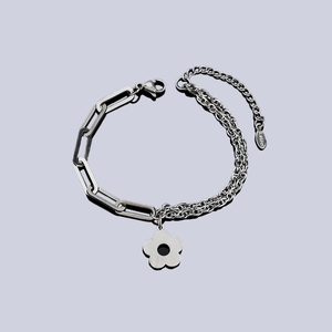 Minimalist stainless steel chain bracelet with flower pendant and asymmetric links