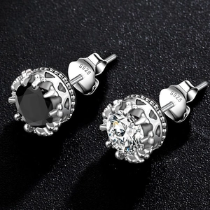 Orecchini da uomo in argento S925 con zirconi bianchi e neri e castone a corona