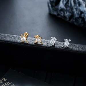 Boucles d'Oreilles Clous en Acier Titane Cœur Zirconia Punk pour Unisexe Design de Croix Dague Simple Or Argent Bijoux Hip Hop
