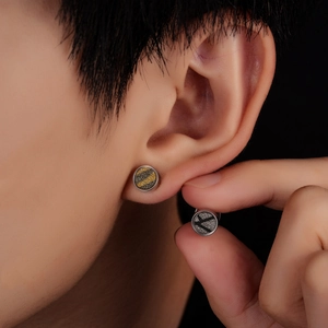 Polished titanium steel stud earrings with glitter striped pattern for men and women