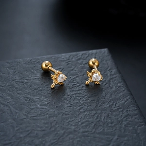 Goldene Herz-Ohrstecker mit Flügeln, Zirkonia-Stein und Schraubverschluss-Design