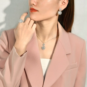 Elegant S925 sterling silver snowflake jewelry set with necklace earrings and ring