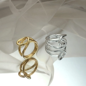 Modern minimalist 925 sterling silver intertwined rope knot ring in gold and silver finish