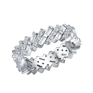 Bague en argent sterling S925 ornée de zircons cubiques taille baguette et ronde