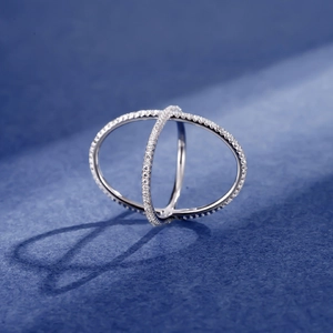 Bague croisée minimaliste en argent sterling S925 sertie de zircons cubiques