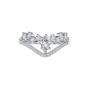 Elegant S925 sterling silver V-shaped ring with pear-cut water drop cubic zirconia