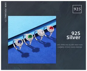 Vue détaillée de quatre bagues en argent S925 avec pierres ovales et double halo de diamants