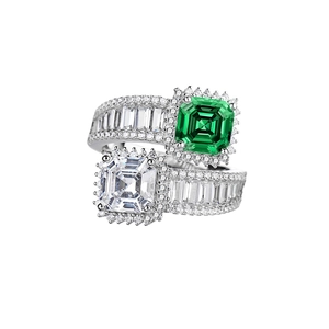 Toi et Moi halo ring with emerald-cut green and white stones in 925 sterling silver