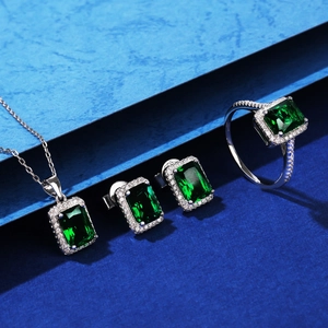 S925 Sterling Silber Schmuckset mit smaragdgrünen Saphiren und Halo-Design für Damen