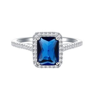 S925 Sterlingsilber Ring mit rechteckigem blauem Saphir und Zirkonia-Besatz
