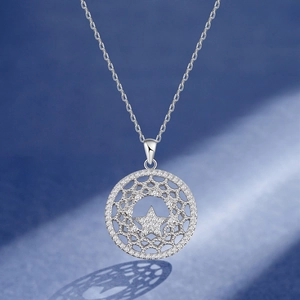 Elegante S925 Sterling Silber Halskette mit Sternanhänger und Zirkonia-Verzierung