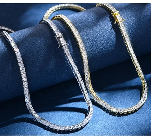 Detail of 4mm 925 silver tennis necklace with square zircons in gold and silver finish