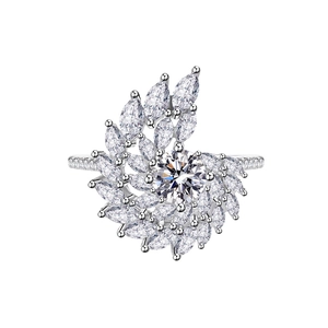 Bague en argent S925 avec design en vortex et pierres de zircon en coupe marquise