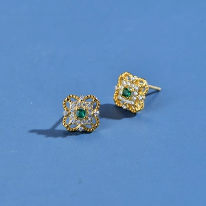 Elegant 18k gold plated 925 silver clover earrings with square green emerald stones