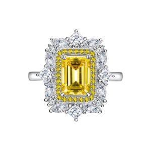 Bague luxueuse en argent sterling 925 avec diamant jaune taille émeraude
