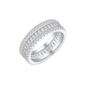 Bague élégante en argent 925 avec trois rangées de diamants taille baguette et rond