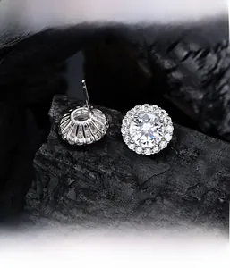 Detailed micro-setting process of S925 silver stud earrings with high carbon diamonds