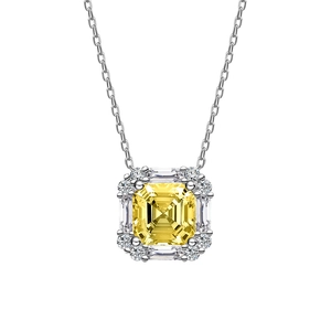Collier en argent 925 avec pendentif en diamant jaune carré et sertissage halo chic